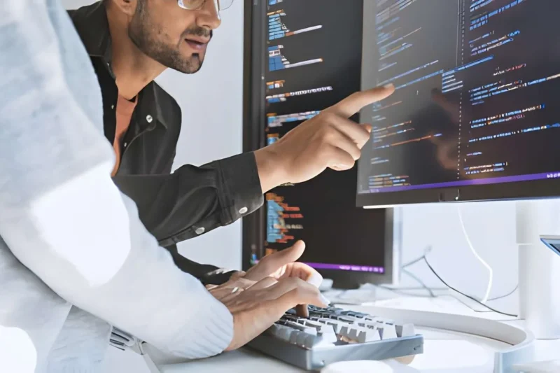 How Software Development Partnerships Help Businesses Scale Without Increasing Operational Complexity
